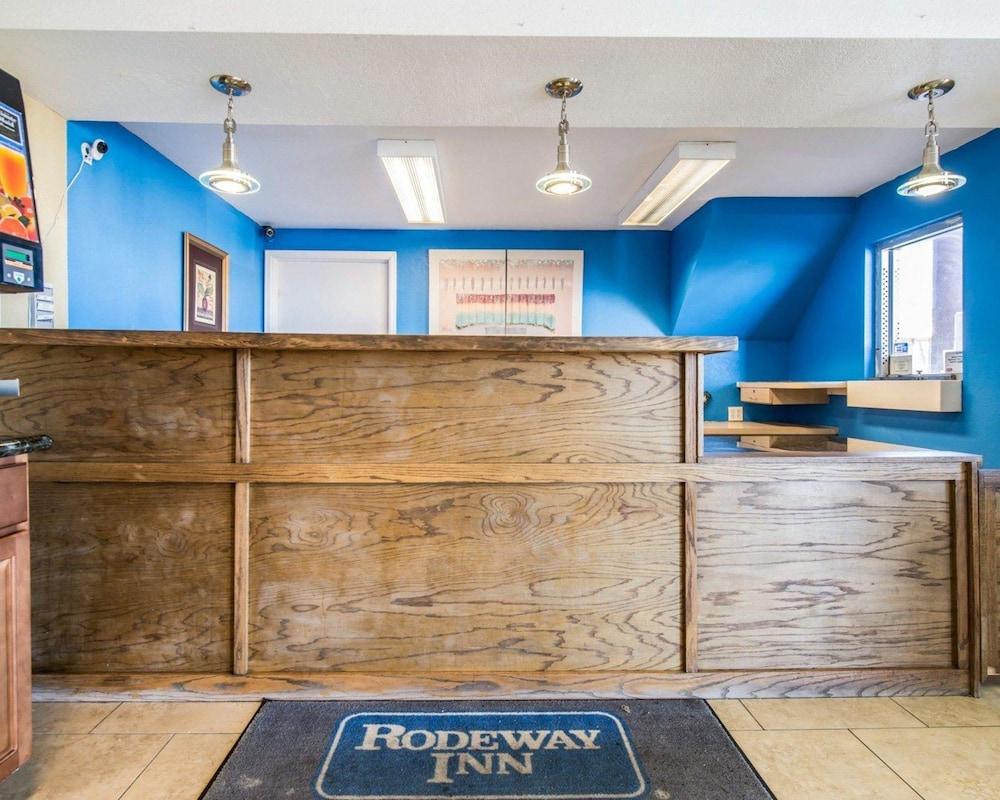 פואבלו Rodeway Inn מראה חיצוני תמונה