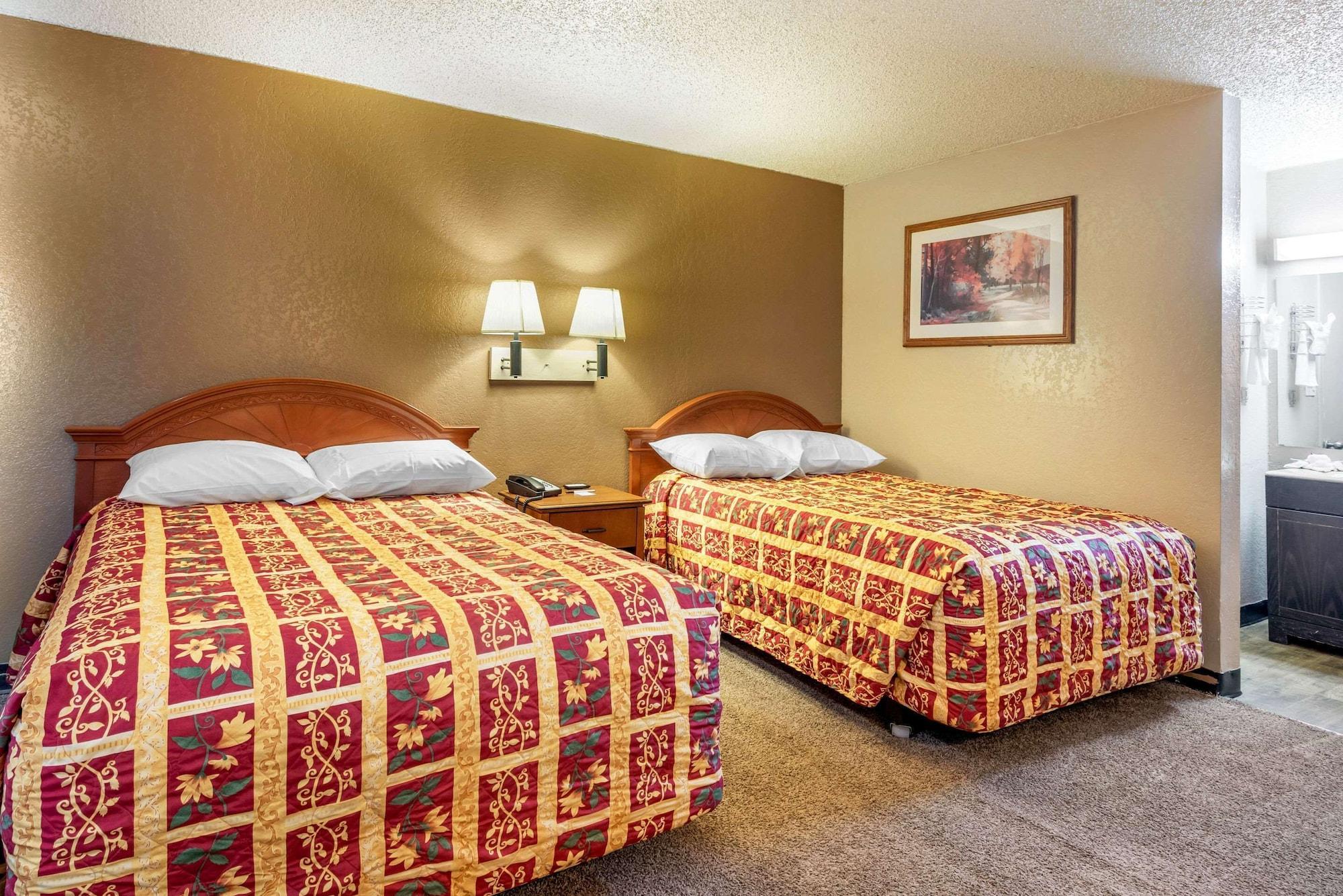 פואבלו Rodeway Inn מראה חיצוני תמונה