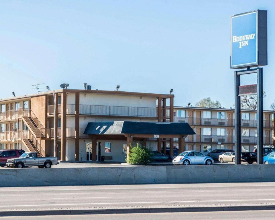פואבלו Rodeway Inn מראה חיצוני תמונה