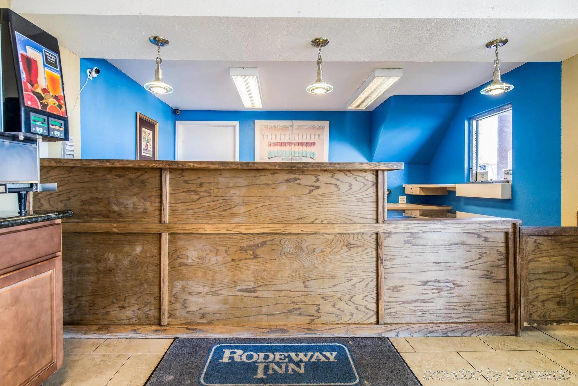פואבלו Rodeway Inn מראה חיצוני תמונה